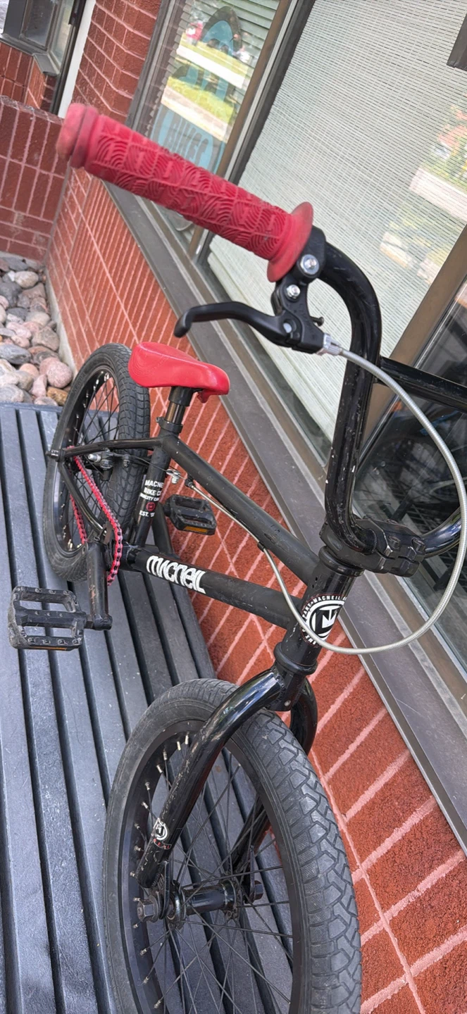 MacNeil 18” BMX Bike - photo 5