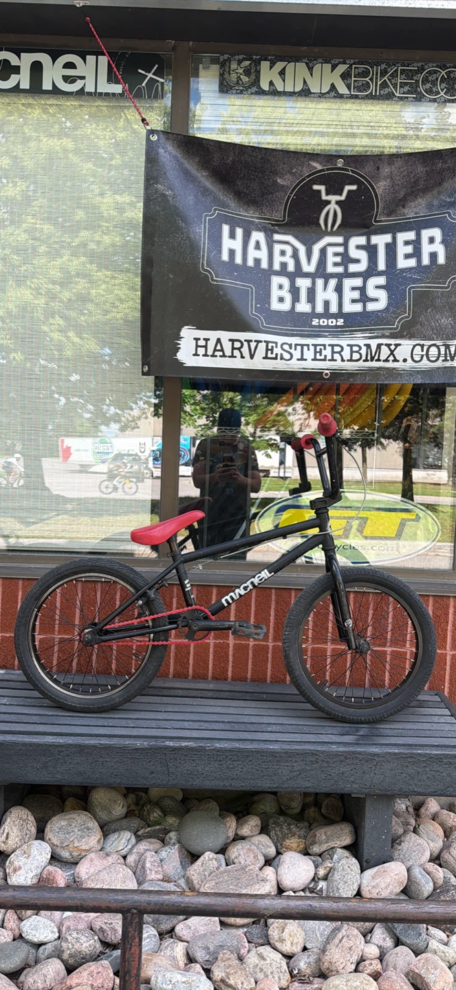 MacNeil 18” BMX Bike - photo 3