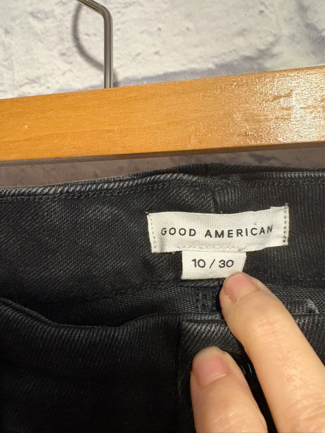 Good American Black Denim Bermuda Shorts Size 10/30 - photo 3