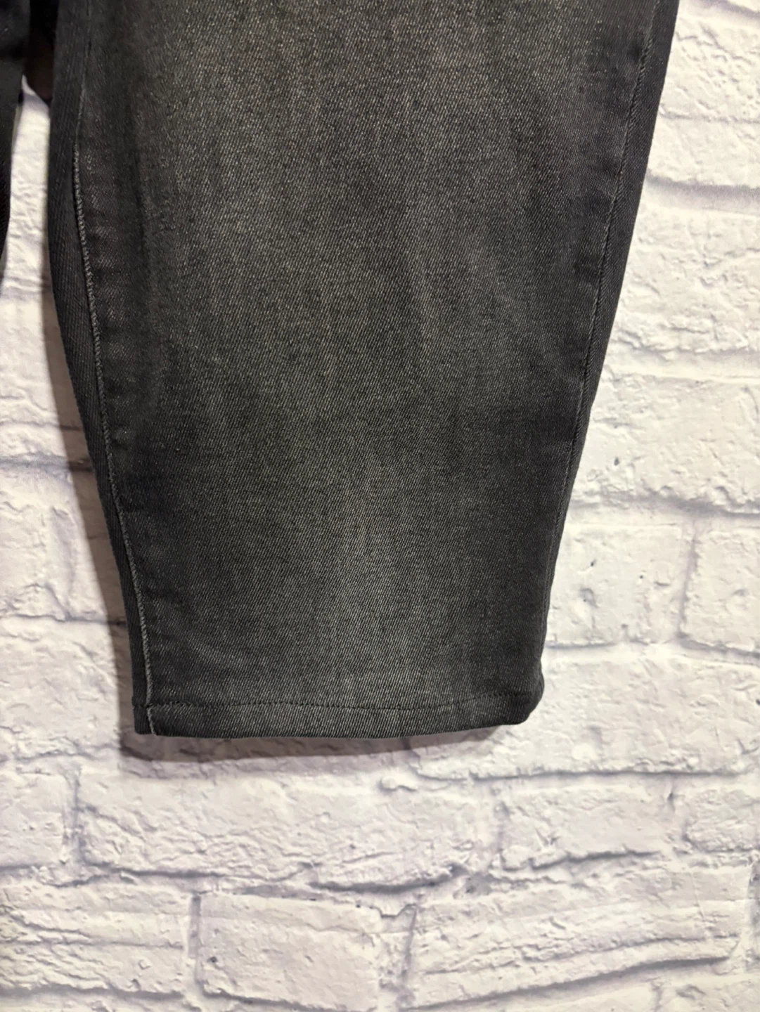 Good American Black Denim Bermuda Shorts Size 10/30 - photo 2
