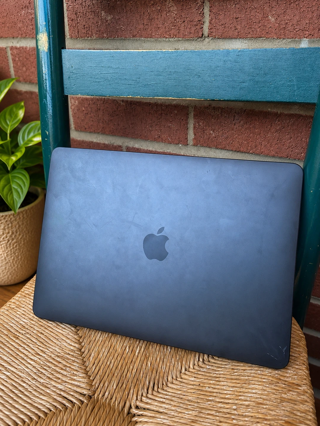 Apple MacBook Pro 13” 2017 | 16GB RAM | 256GB SSD | Space Gray - photo 3