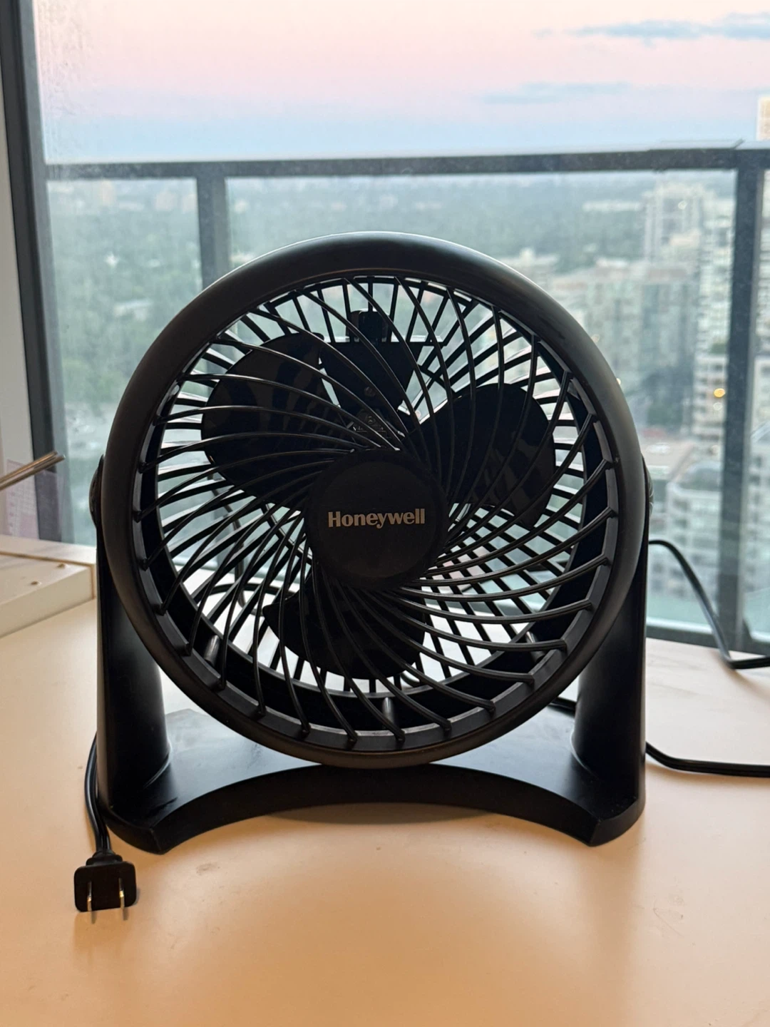 Honeywell Turbo Table Air Circulator Fan