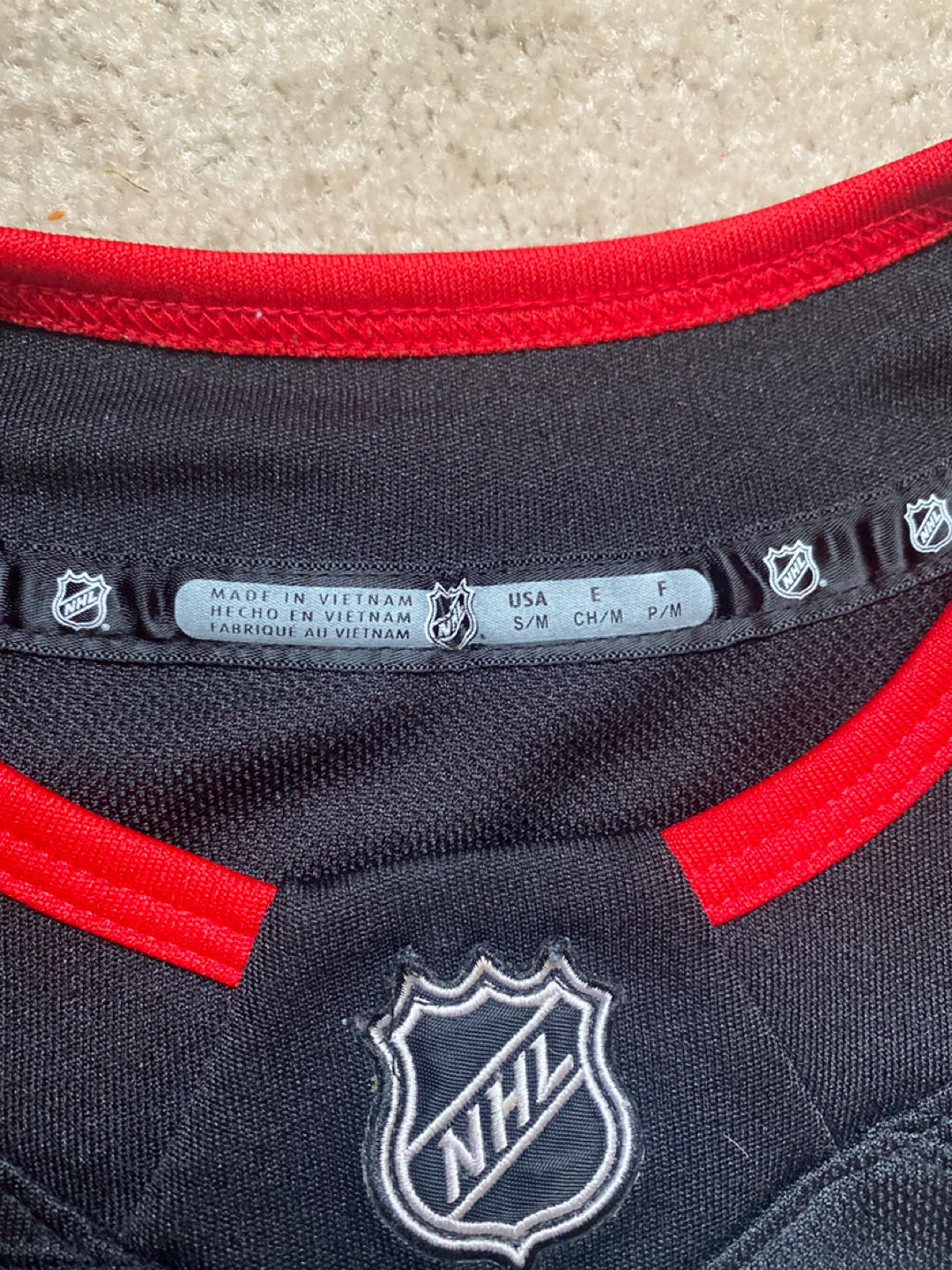 NHL Calgary Flames reverse retro Hockey Jersey yth S/M - photo 3