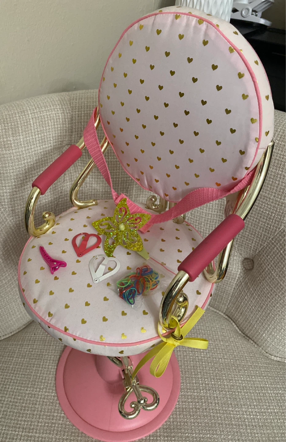 Our Generation Doll Beauty Salon Chair Playset with Accessories - photo 2