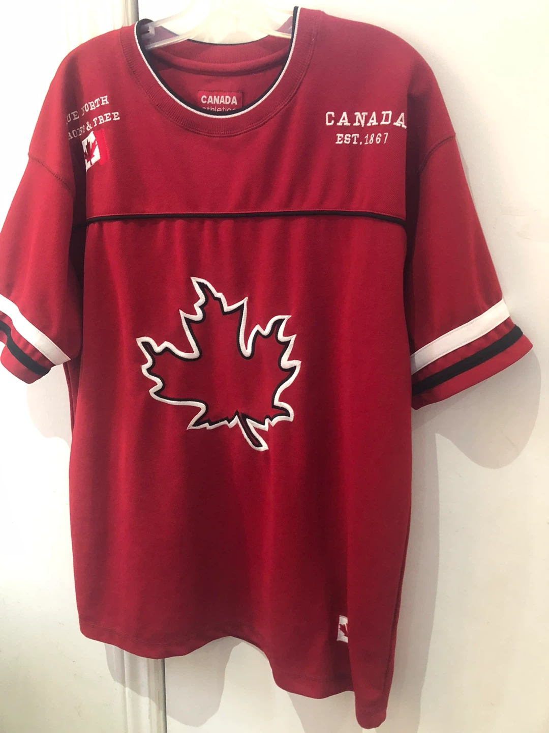 Canada Athletics Red T-Shirt - photo 2