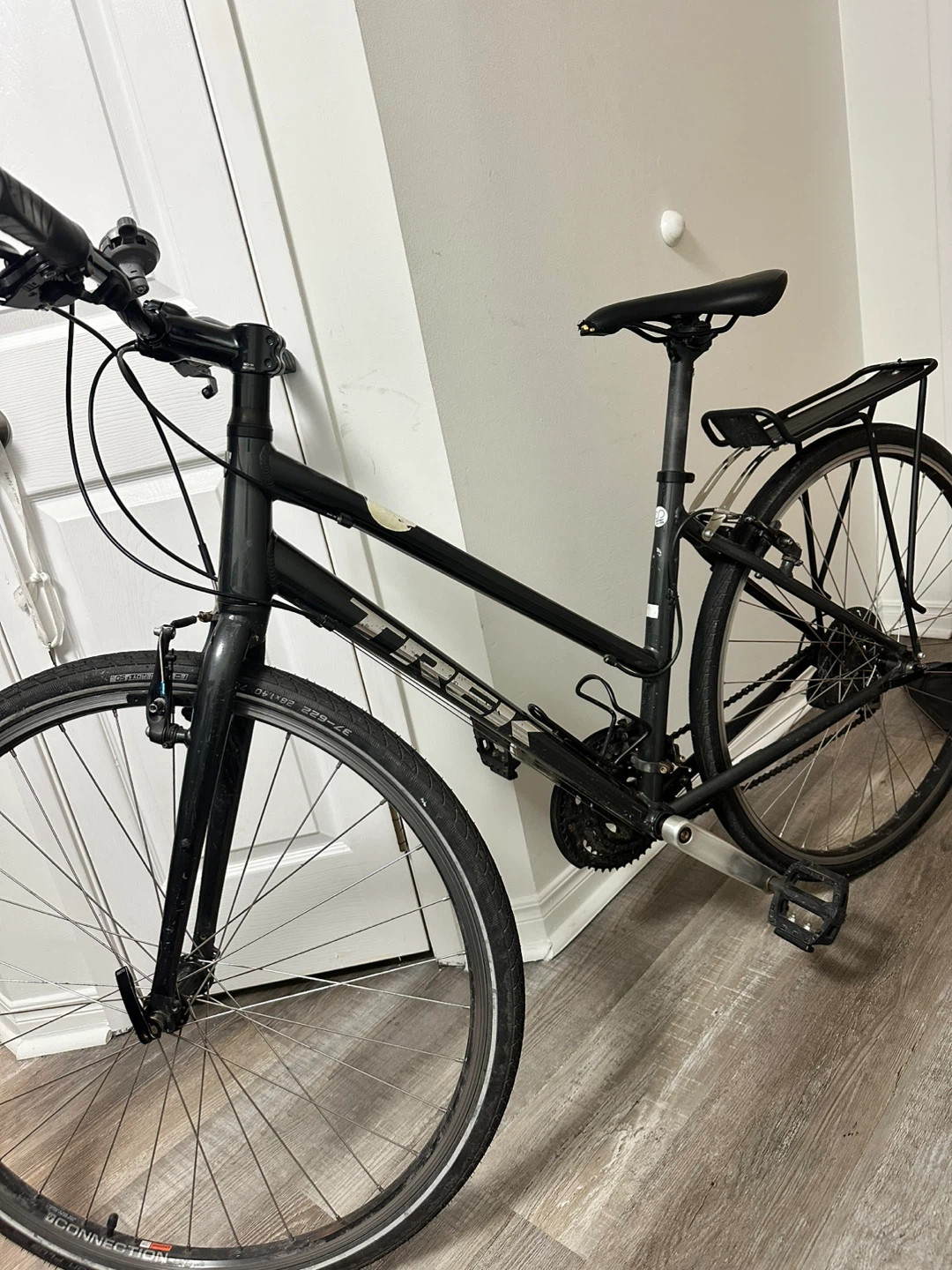 Trek FX 1 Hybrid Bike(NEED GONE)