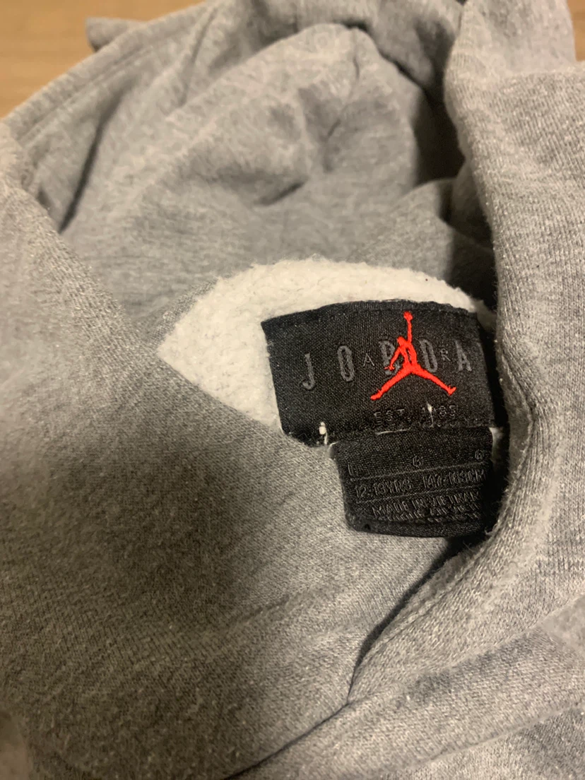 Jordan Grey Hoodie(Youth large 12-13 yrs old) - photo 2