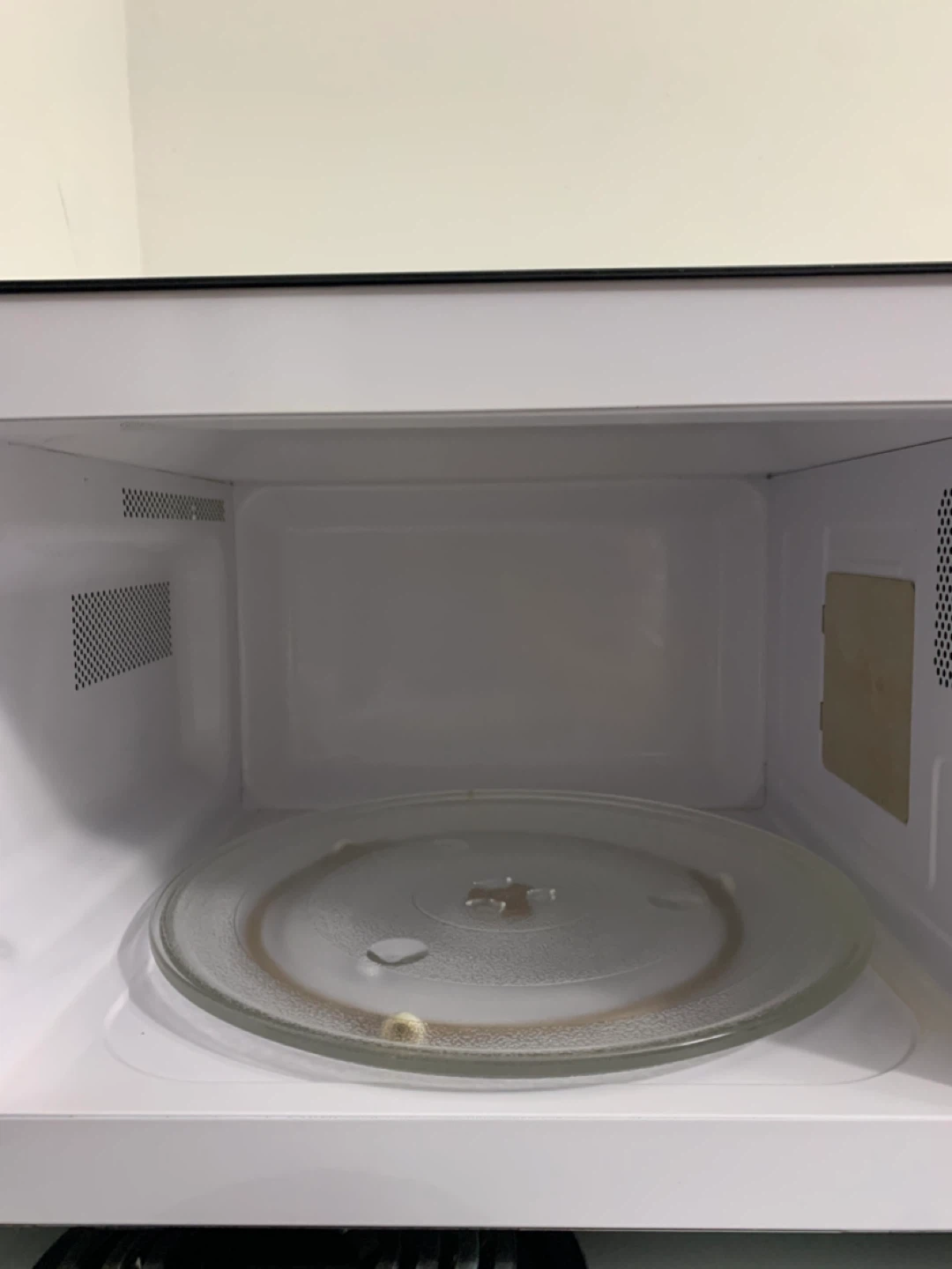 Hamilton Beach Microwave - photo 2