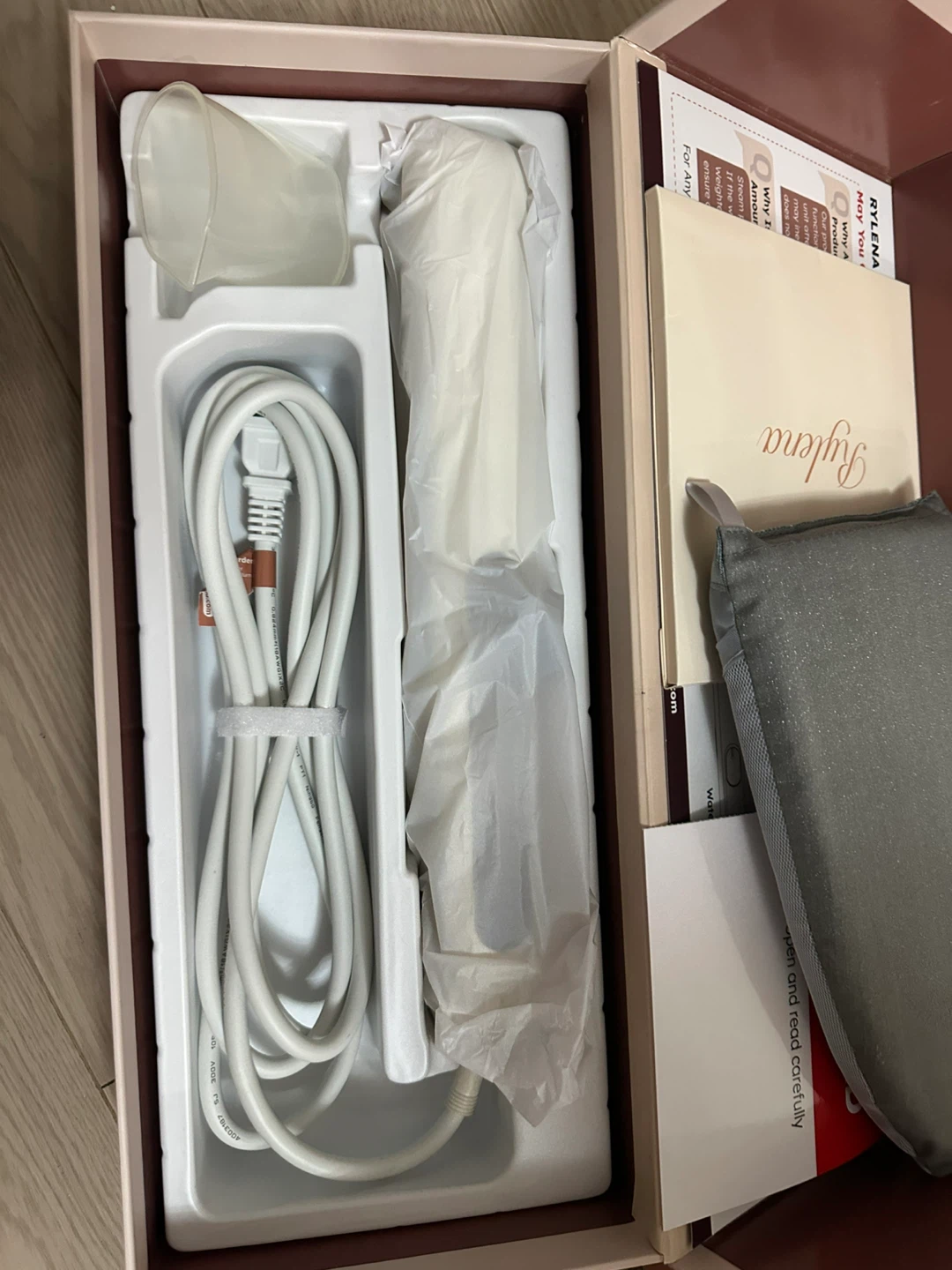 Rylema Steam Iron HT-2002 - photo 3