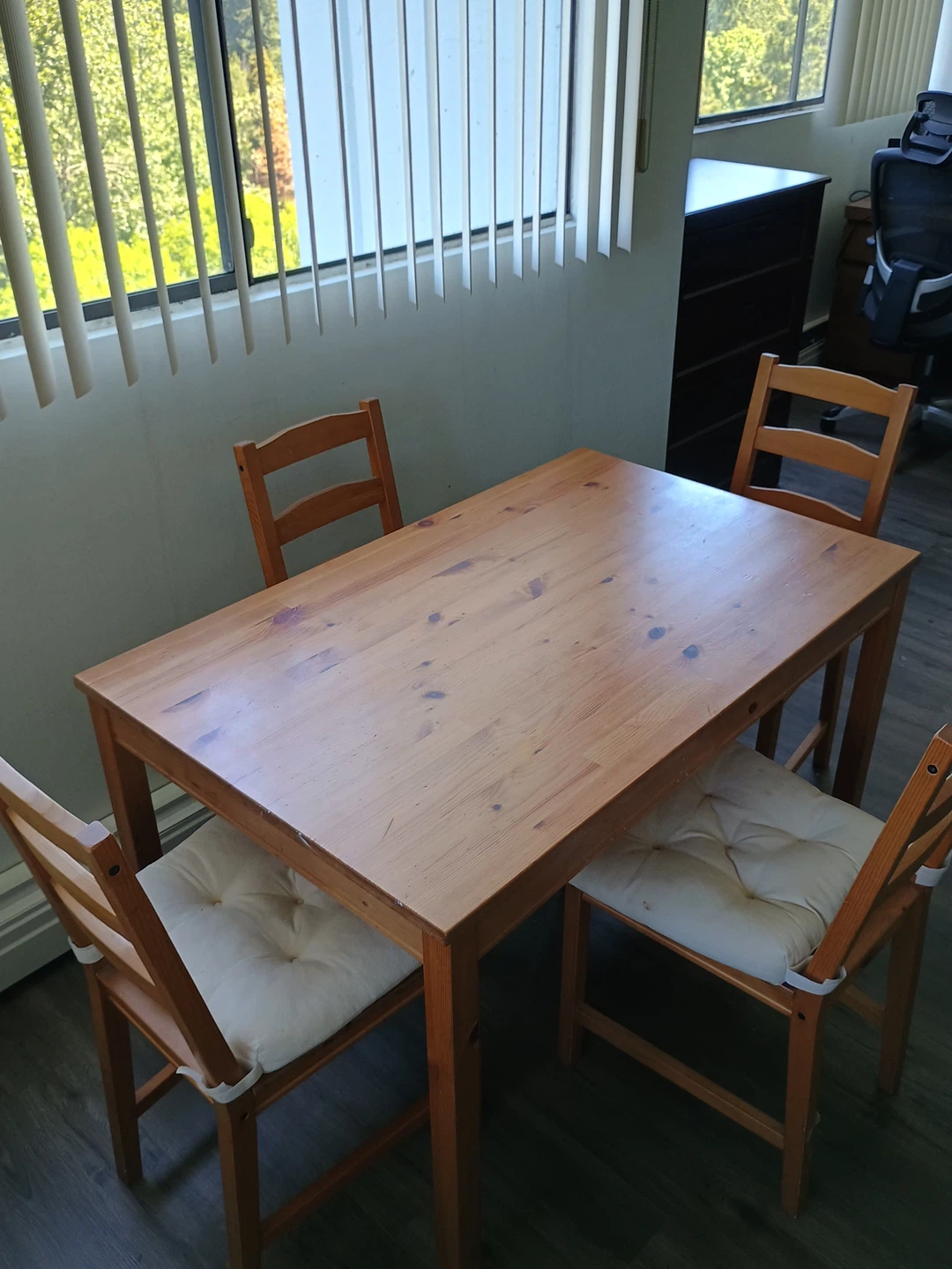 Dining Table - photo 2