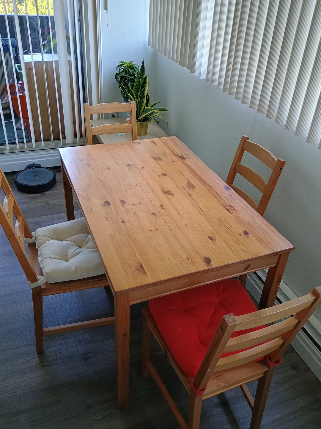 Dining Table - photo 3