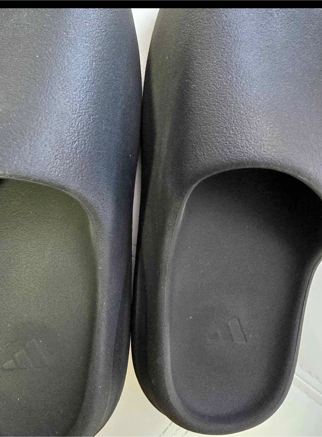 Adidas Adilette Slides