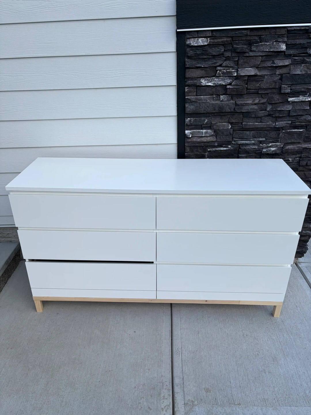 IKEA MALM dresser with 6 drawers in white