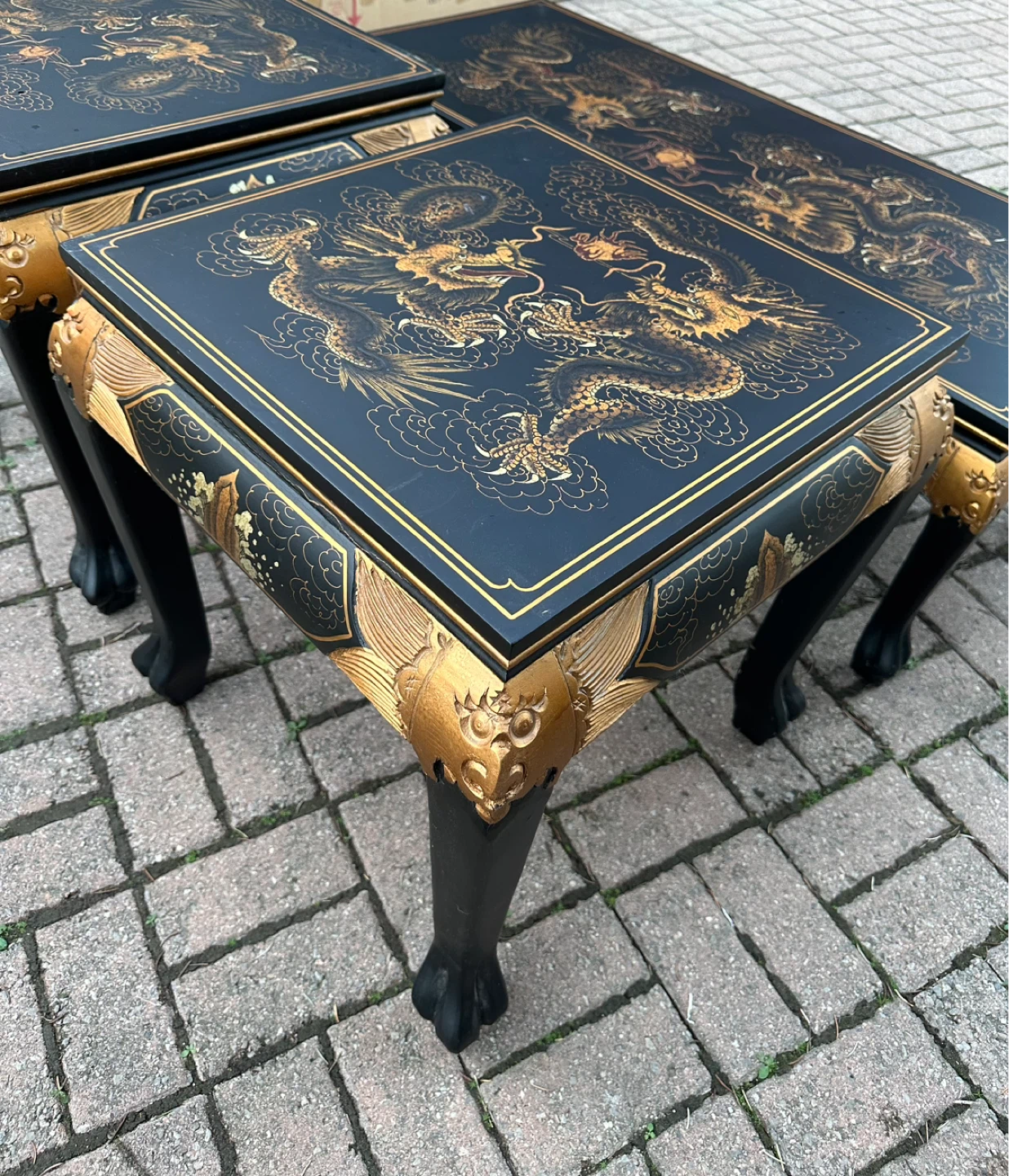 🔥Moving Sale🔥 Dragon Design Coffee and End Table Set - photo 4