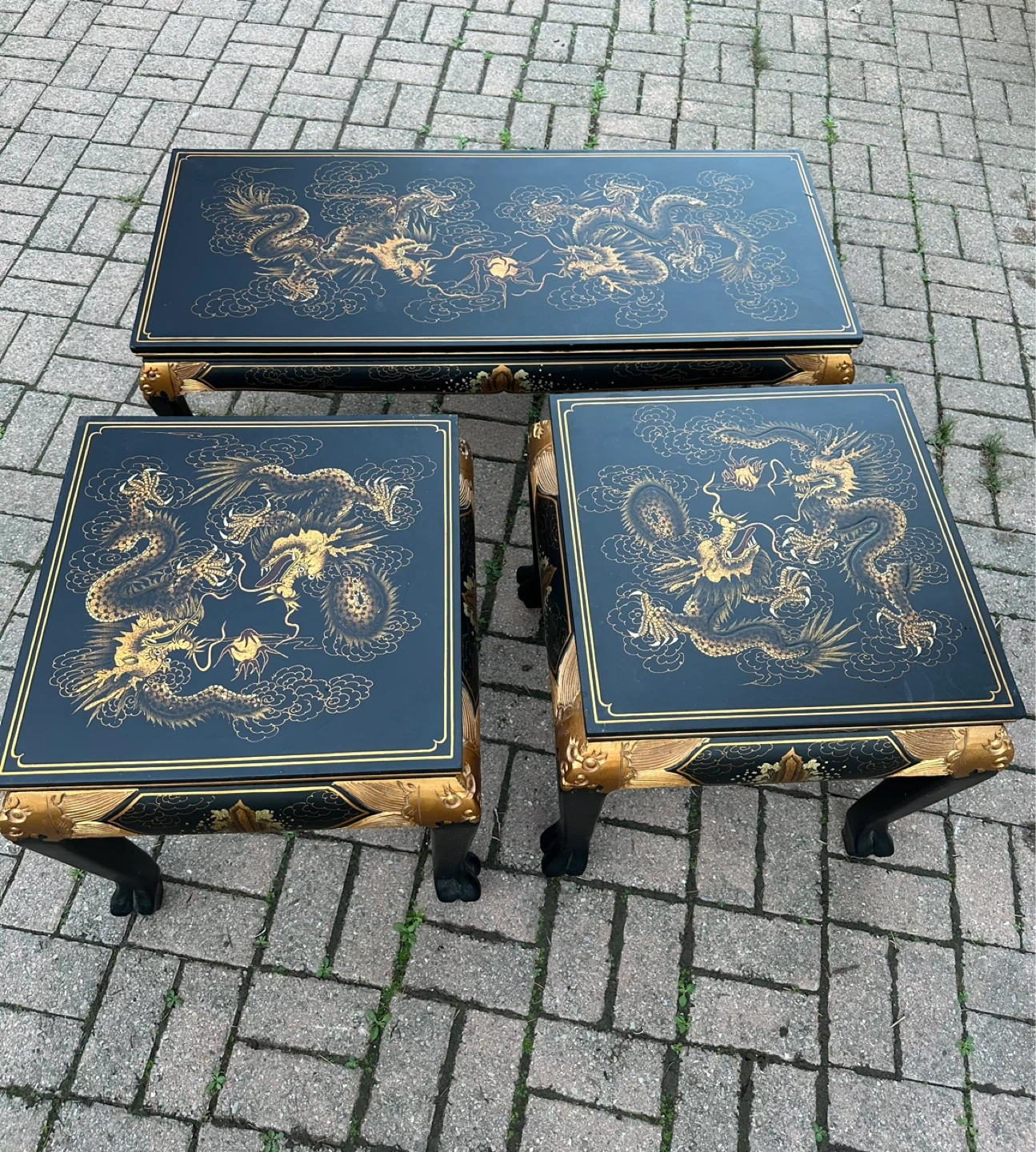 🔥Moving Sale🔥 Dragon Design Coffee and End Table Set
