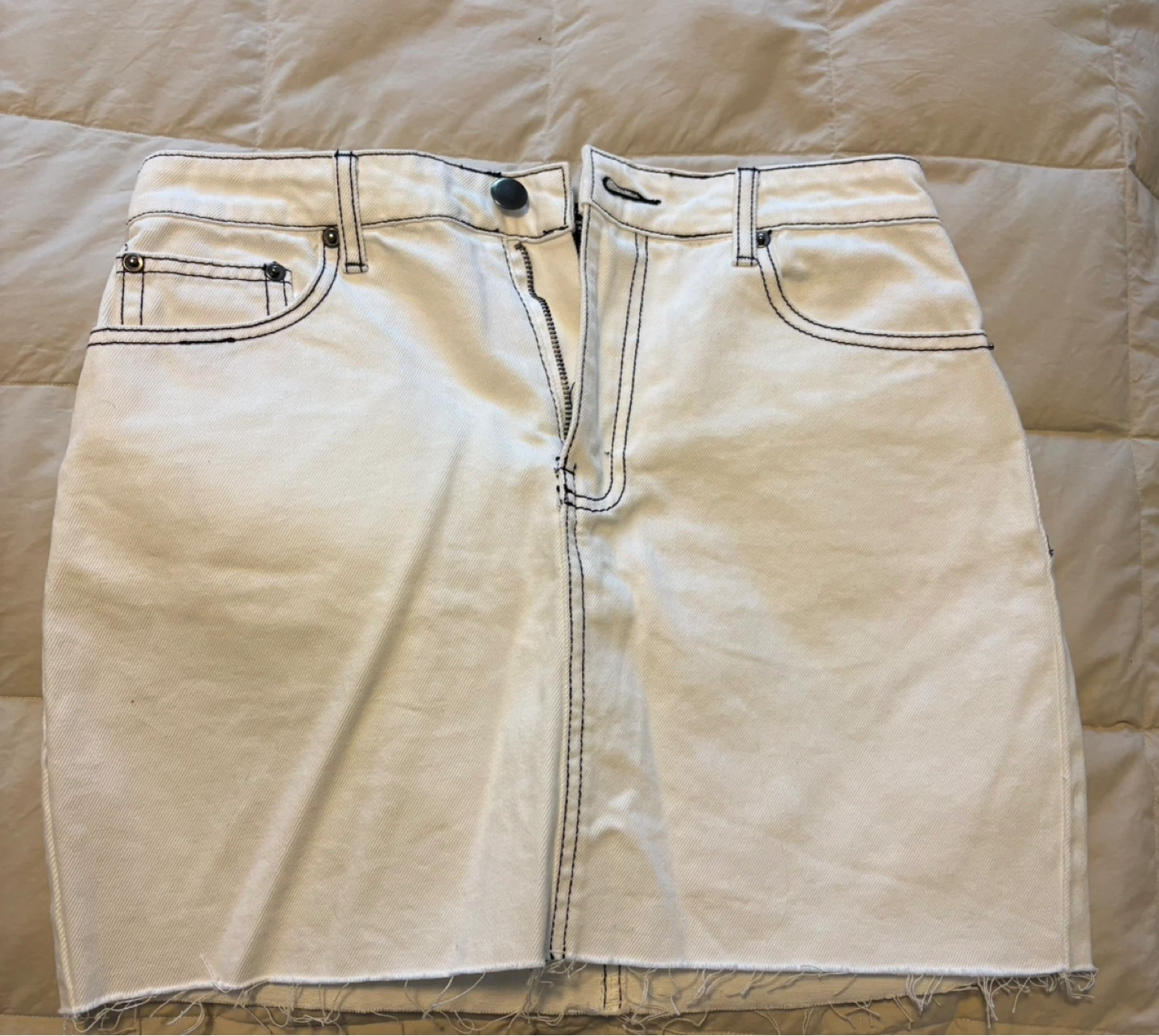 Forever 21 White Denim Mini Skirt Size M