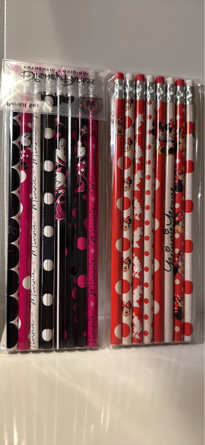 New collectible Disney parks pencils sets