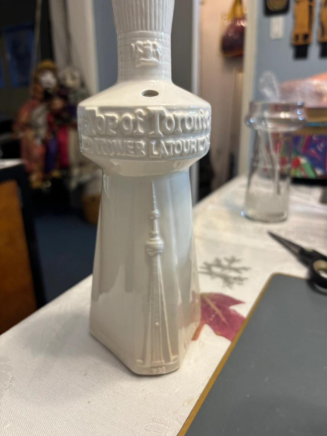 Toronto CN Tower Ceramic Tiki Mug from the 80s - photo 3