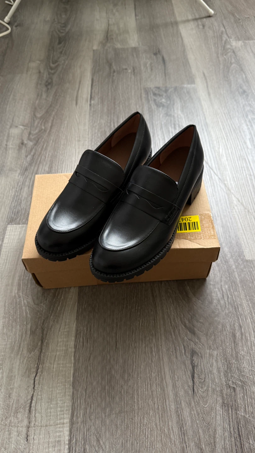 Size 9 Women’s Loafers