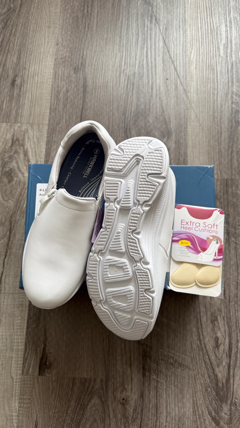 Size US 9 Women’s Slip-On Arch Support Nurse Shoes - photo 4