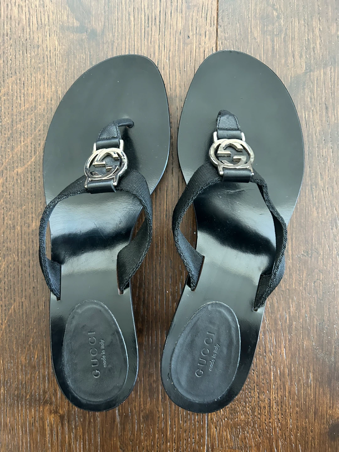 Gucci Black Thong Sandals