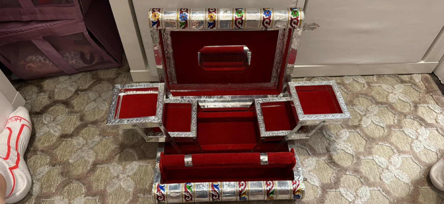 Gorgeous authentic  India chudi box for jewelry and bangles - photo 2