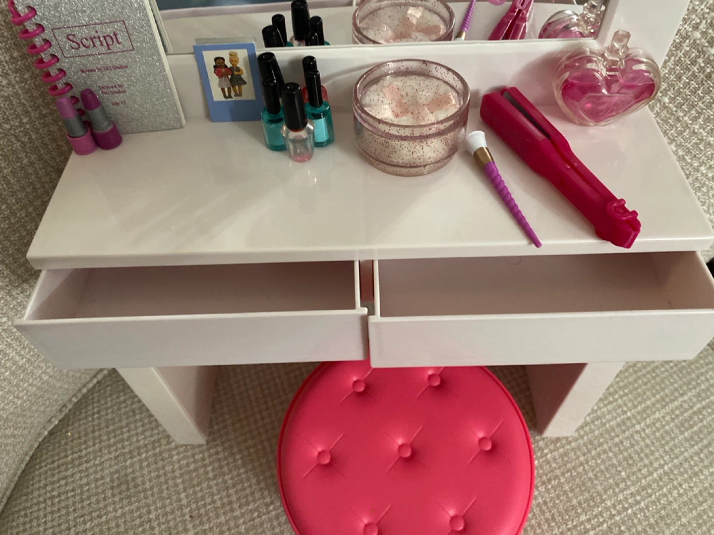 Our Generation Play Vanity with Stool and Accessories - photo 2