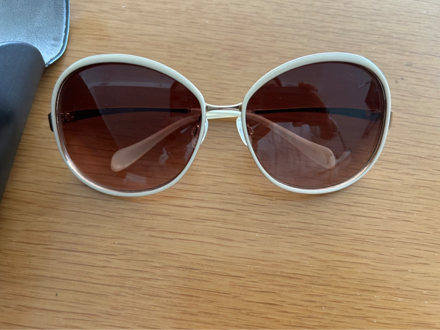 Oliver Peoples Sunglasses with Case - photo 2