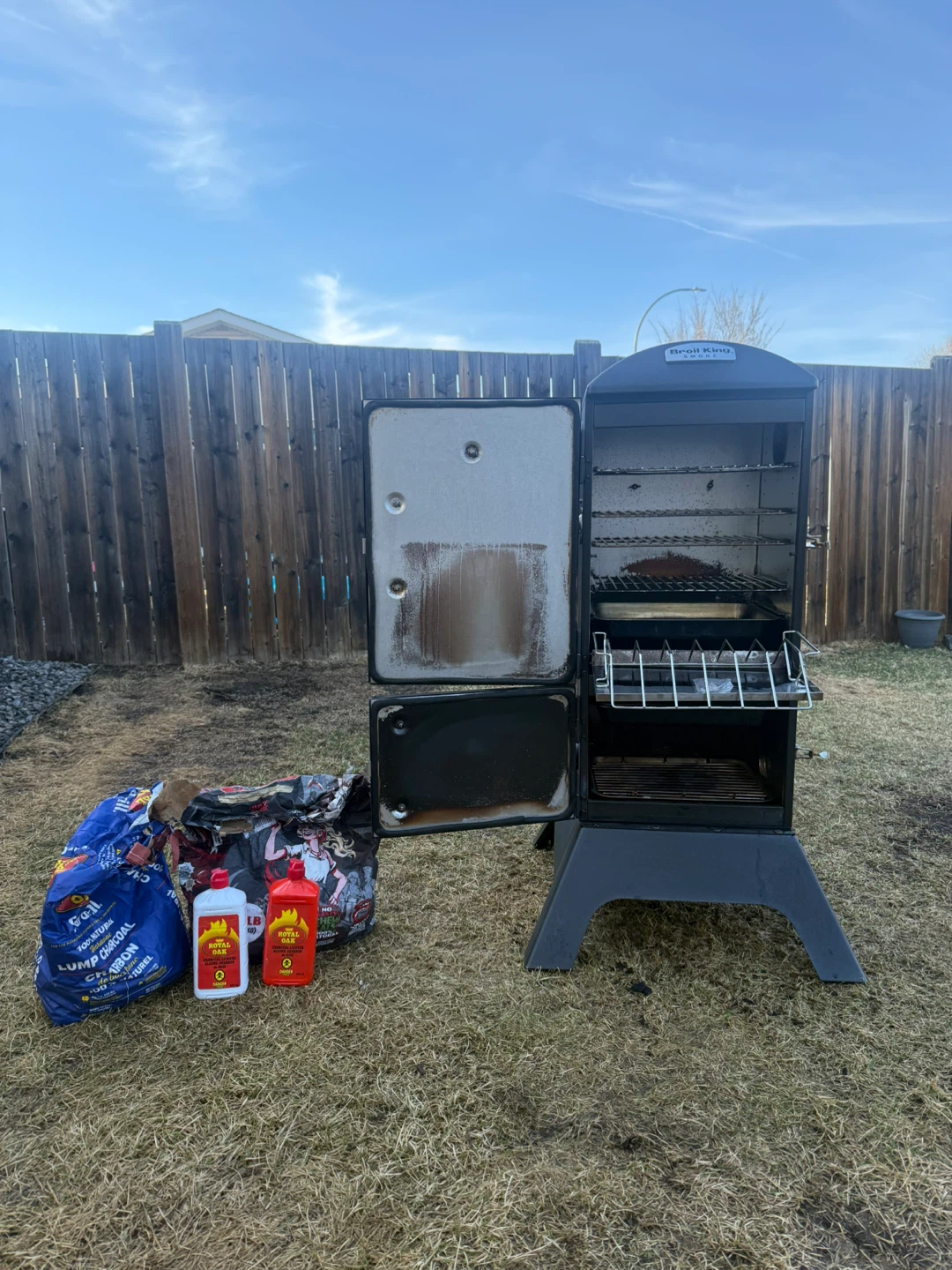 Broil King Vertical Charcoal Smoker - photo 2