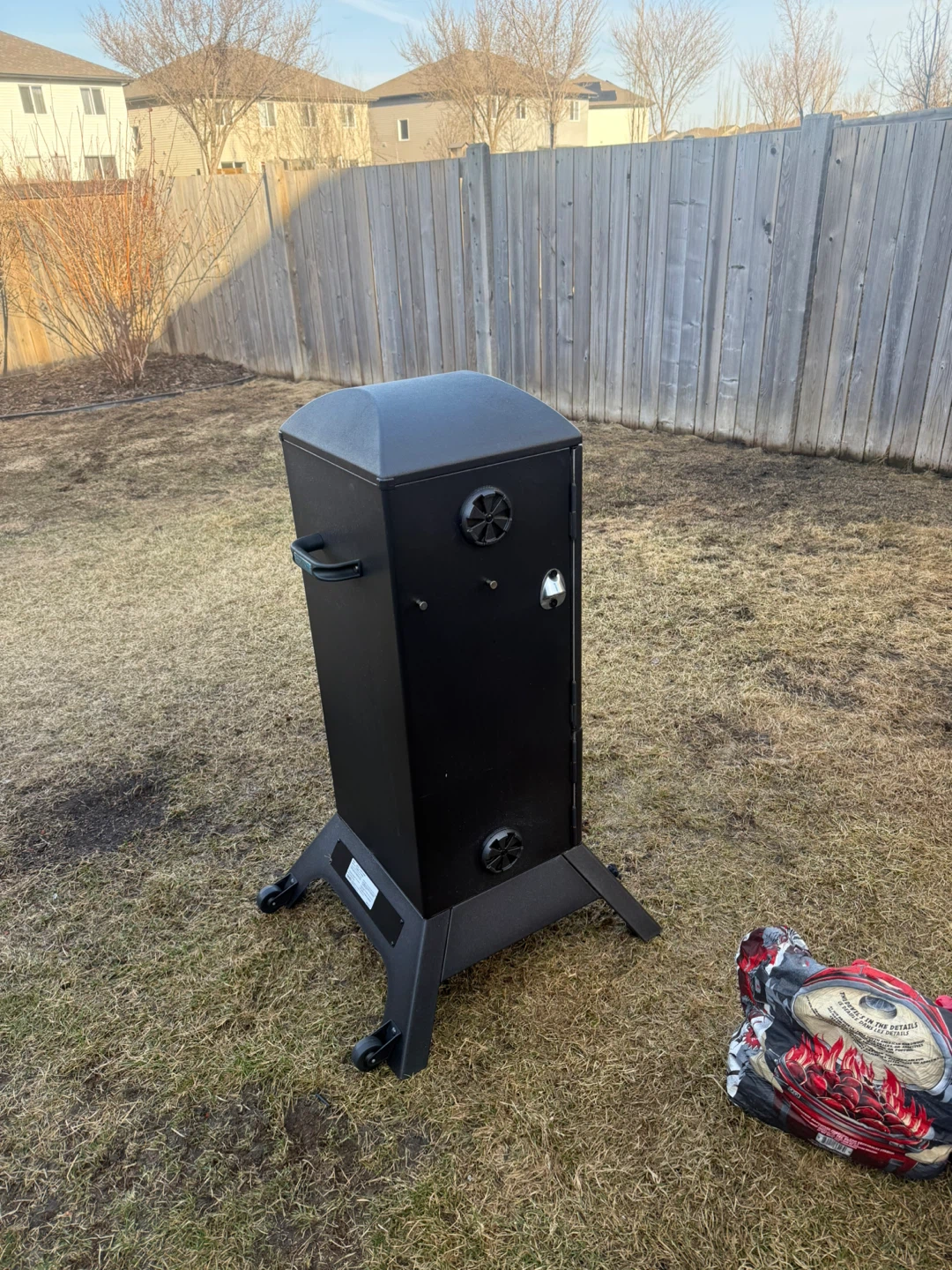 Broil King Vertical Charcoal Smoker - photo 5
