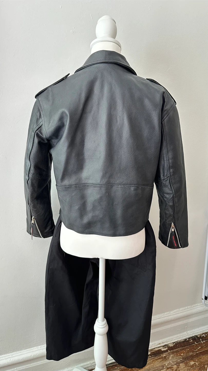 Black Leather Motorcycle Jacket - photo 4