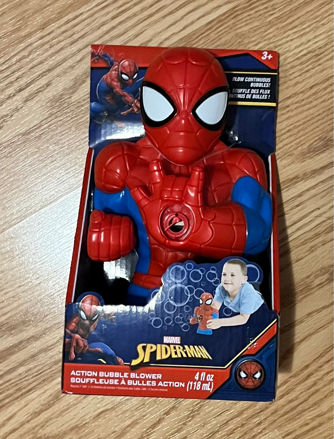 Marvel Spider-Man Action Bubble Blower (4 fl oz)