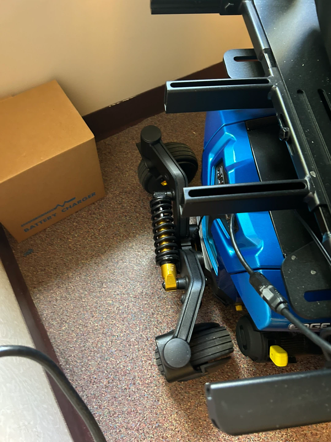 Electric wheelchair - photo 3