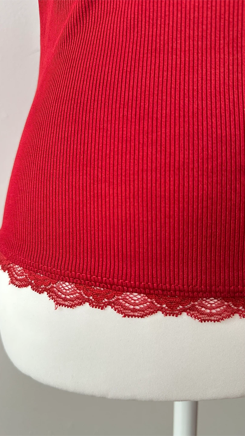 Red Ribbed Lace Trim Cami Top size M ( US 10-12 ) - photo 3