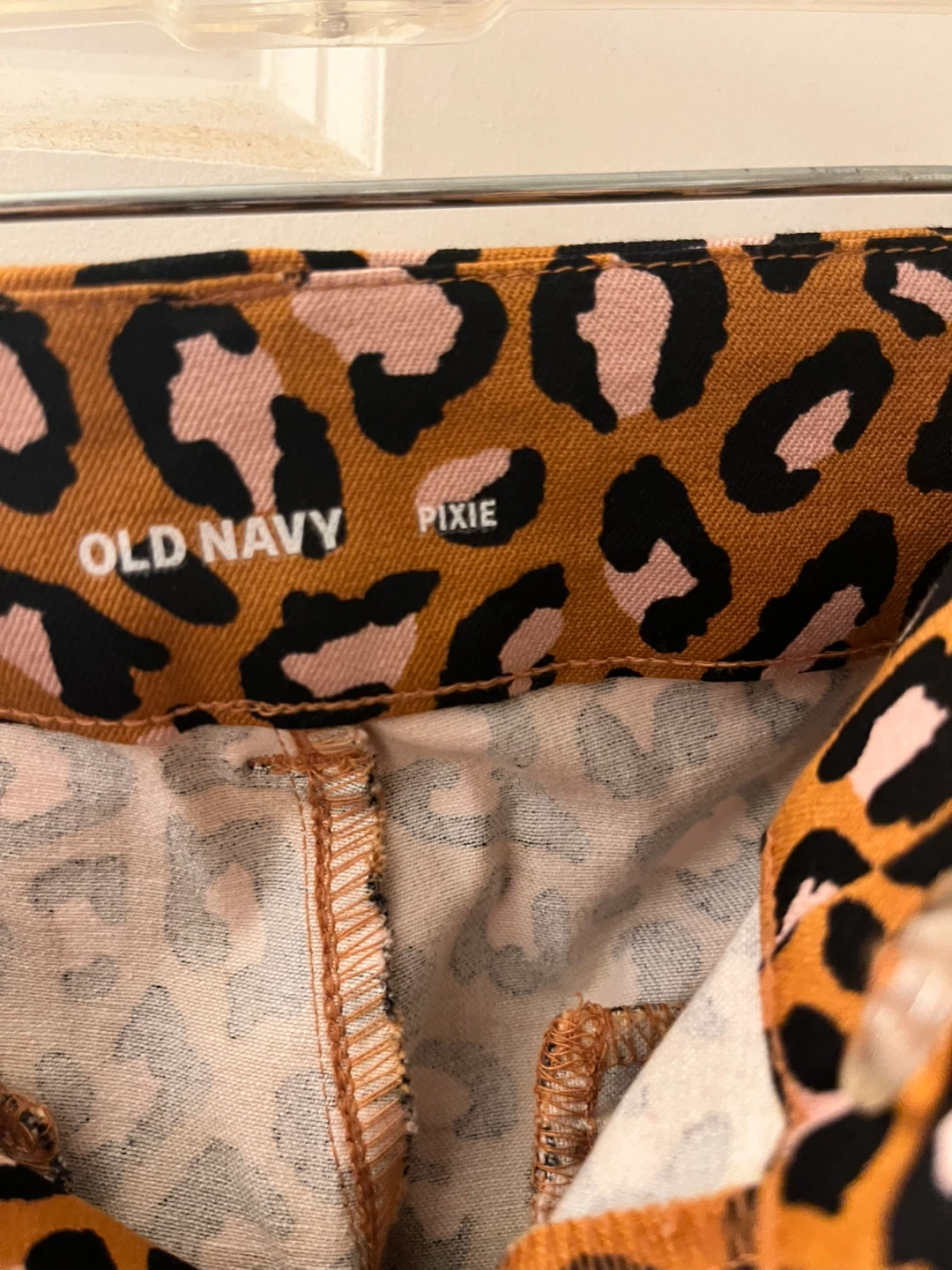 Old Navy Pixie Leopard Print Pants Size 12 - photo 2