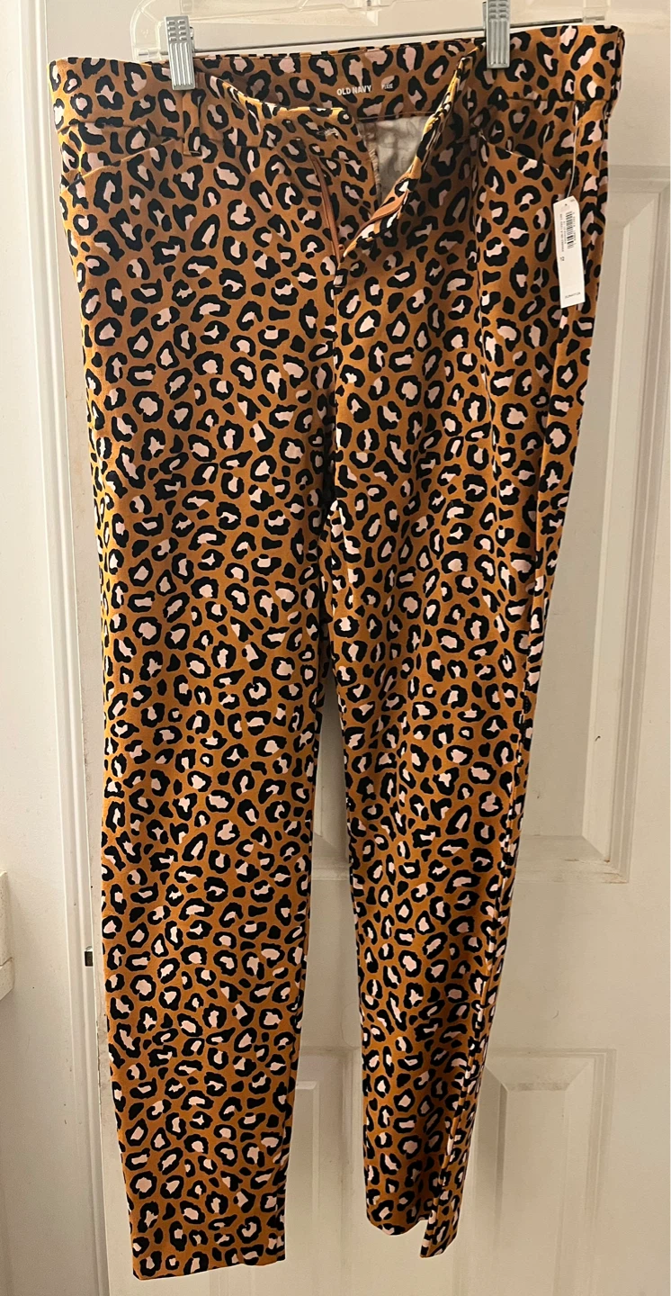 Old Navy Pixie Leopard Print Pants Size 12