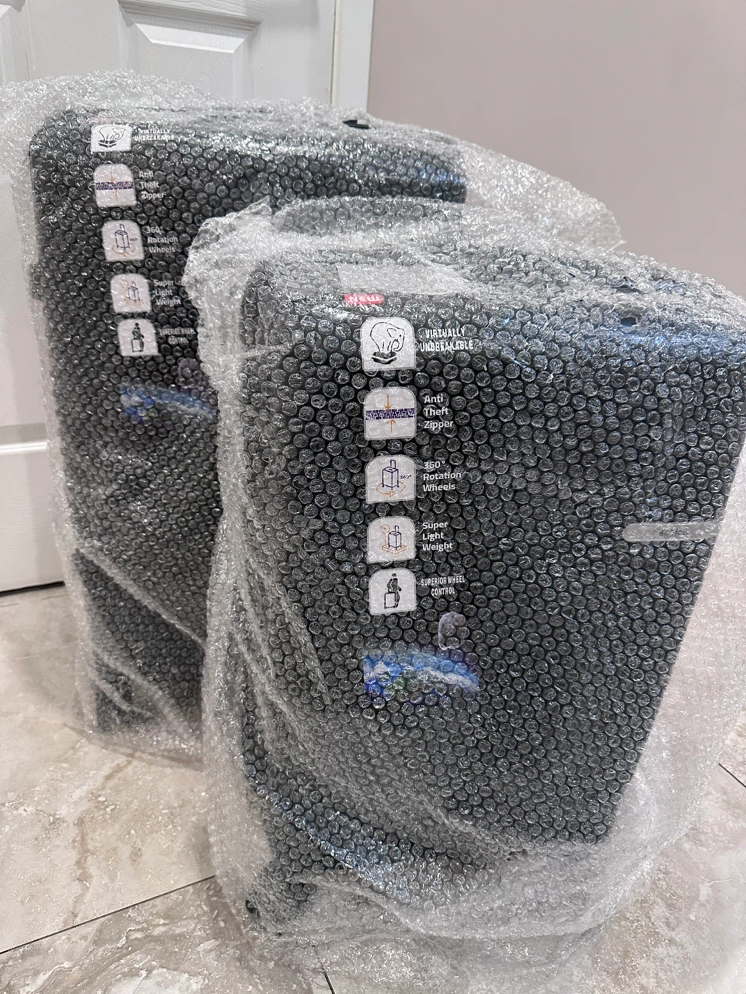 Unbreakable travel 2 piece luggage size 26,22 - photo 4