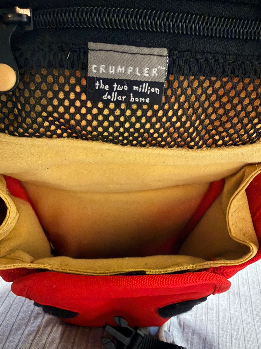Crumpler "The Two Million Dollar Home" Camera Bag - photo 3
