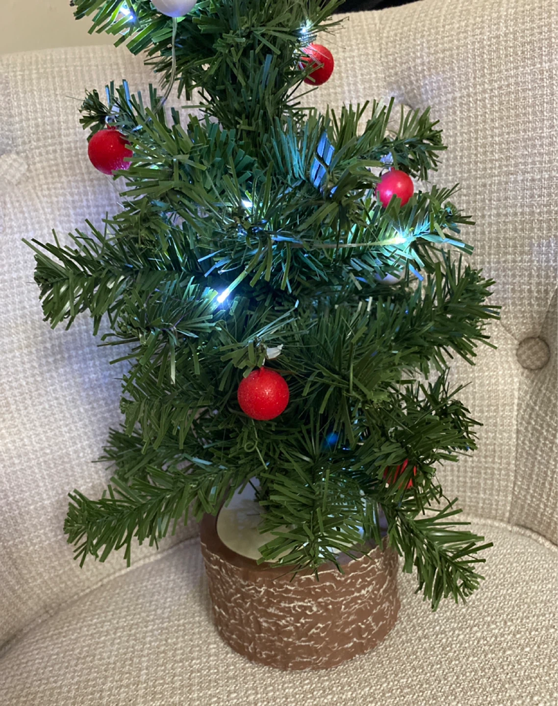 Our Generation Holiday Tree with Lights and Ornaments - photo 3