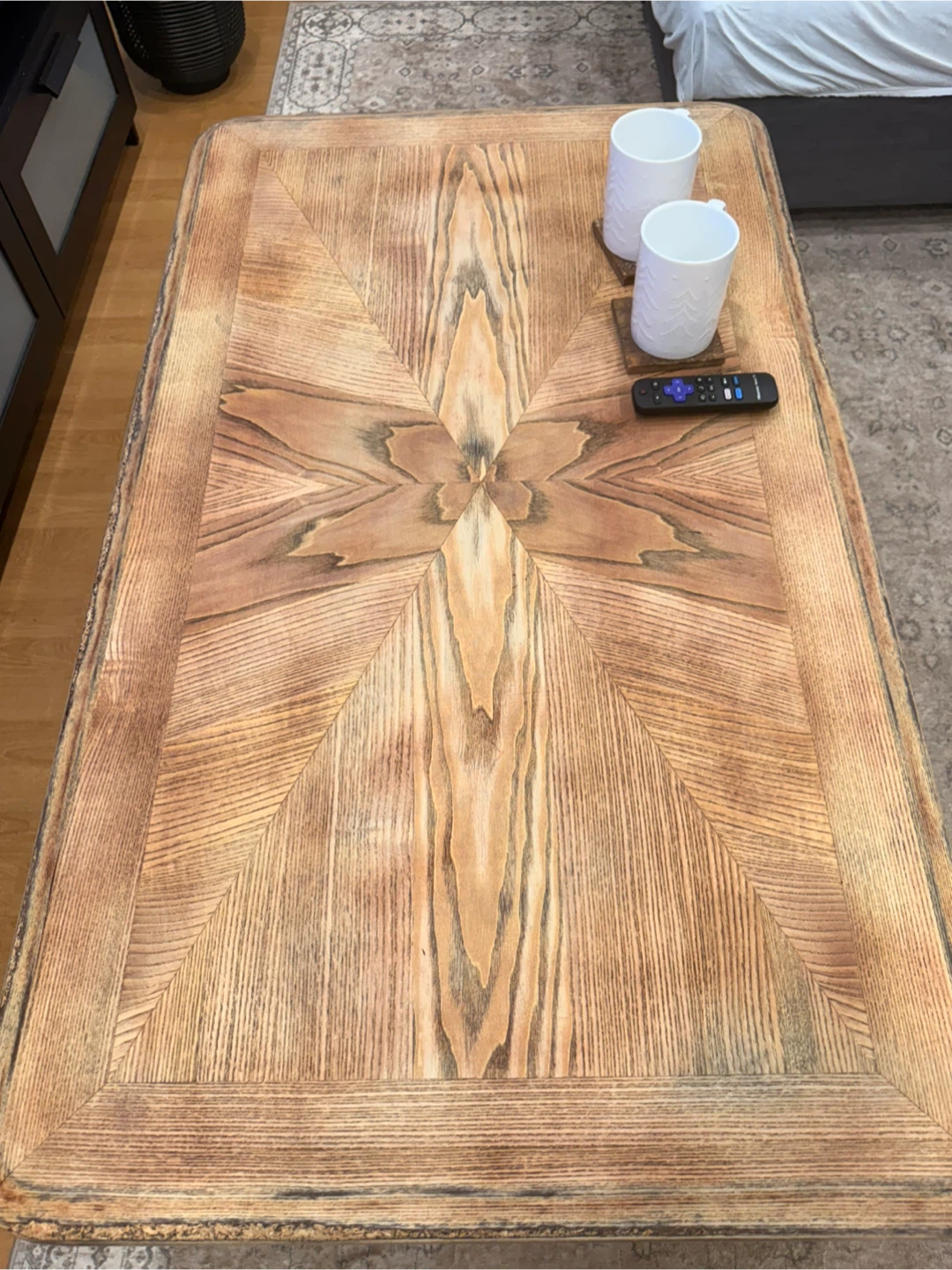 Starburst Inlay Wood Coffee Table - photo 3