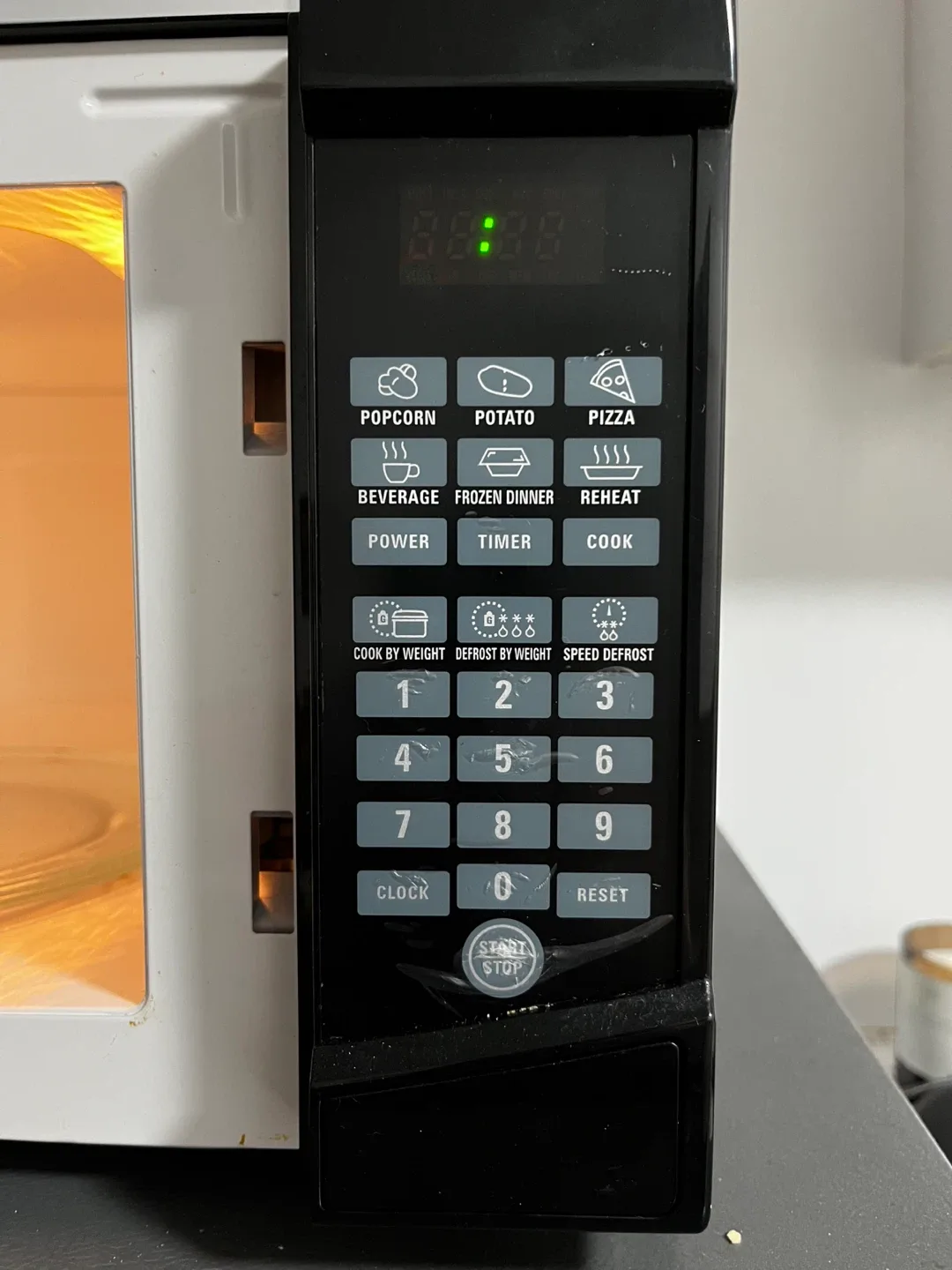 Black RCA Microwave - photo 4