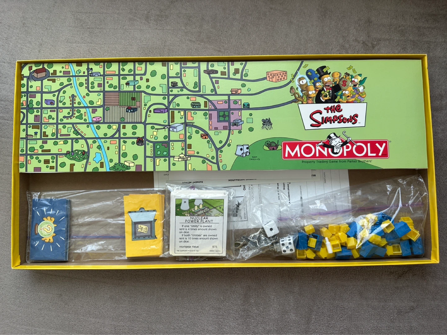 The Simpsons Monopoly Board Game - photo 4