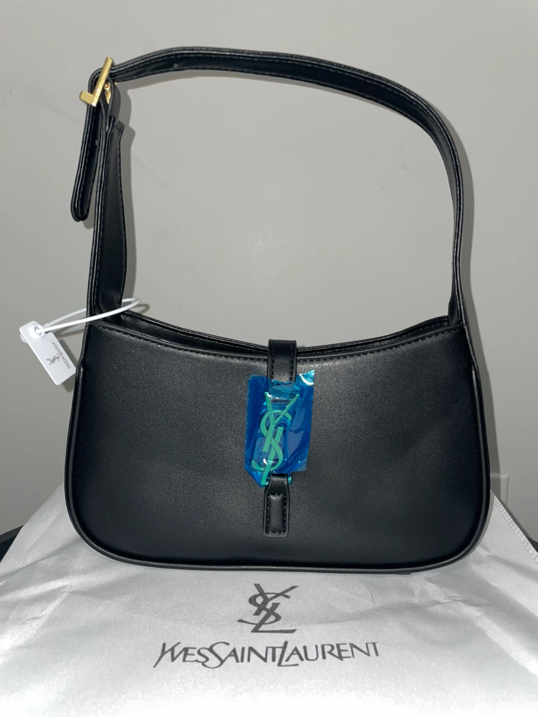 Yves Saint Laurent Black Leather Shoulder Bag