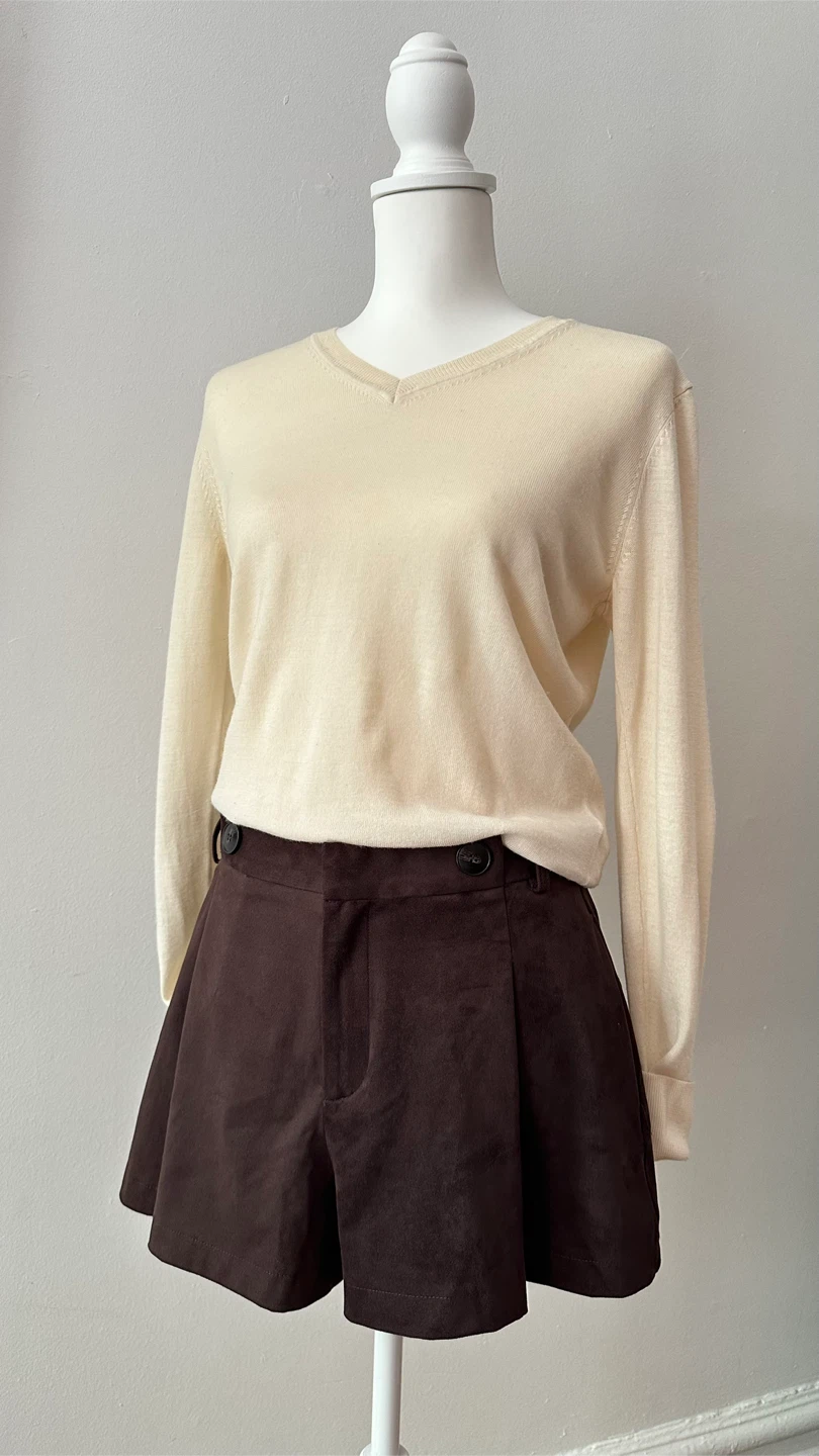 Uniqlo Cream V-Neck Sweater size M - photo 2