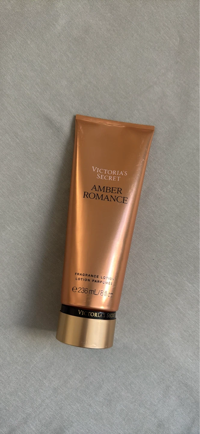 Victoria's Secret Amber Romance Fragrance Lotion 236ml - photo 2