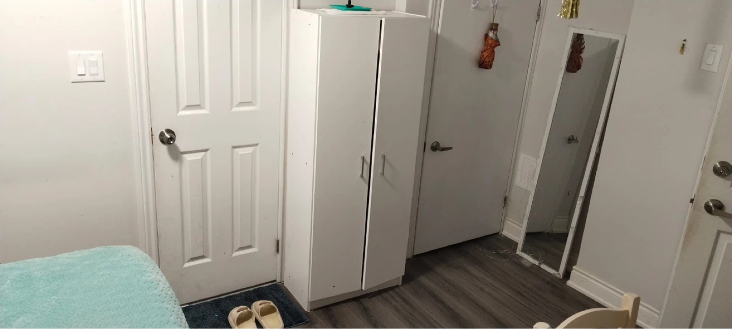 room for rent in basement in sharing - photo 5