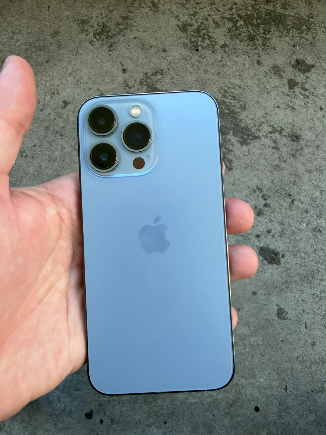 Apple iPhone 13 Pro Max - Sierra Blue - photo 3