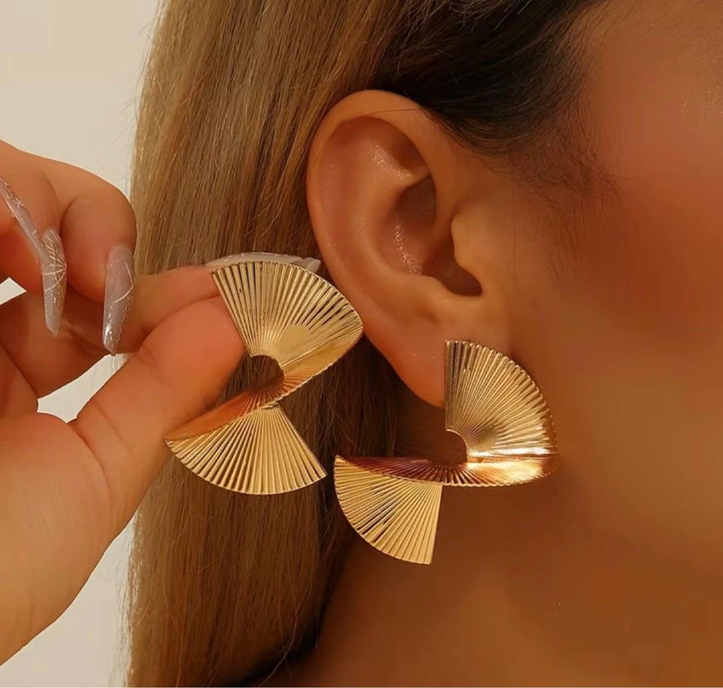 Gold Art Deco Fan Cross Earrings - photo 3