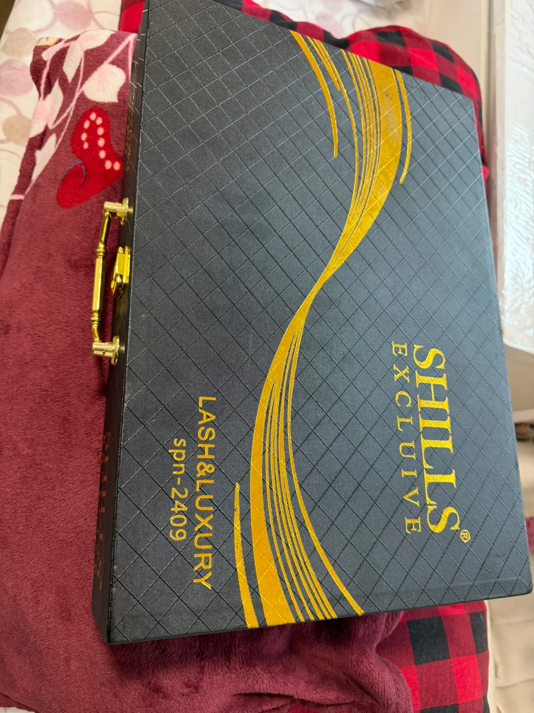 Shills Exclusive Lash & Luxury Kit - photo 4