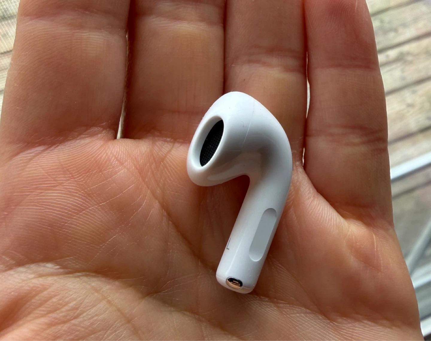 Apple AirPods 4th Gen Left Earbud